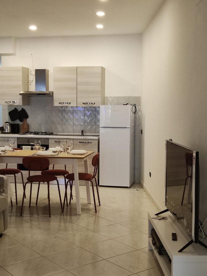 O'Tuocc A Chiaia Apartment Naples Exterior photo